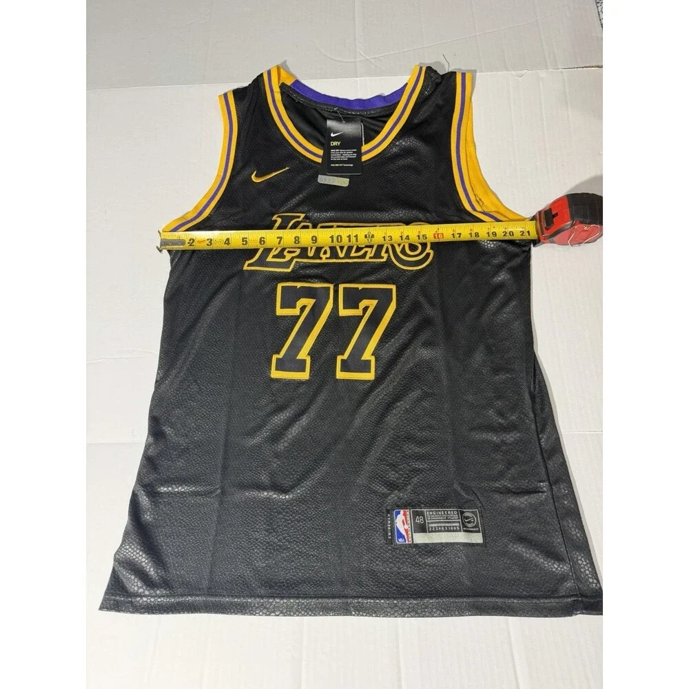 NWT Nike Luka Doncic #77 Los Angeles Lakers Black Swingman Jersey Size 48 Medium